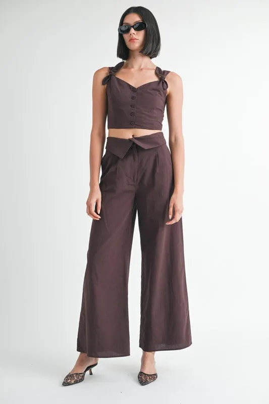 BUTTON UP CROPPED TOP WITH SHOULDER TIES