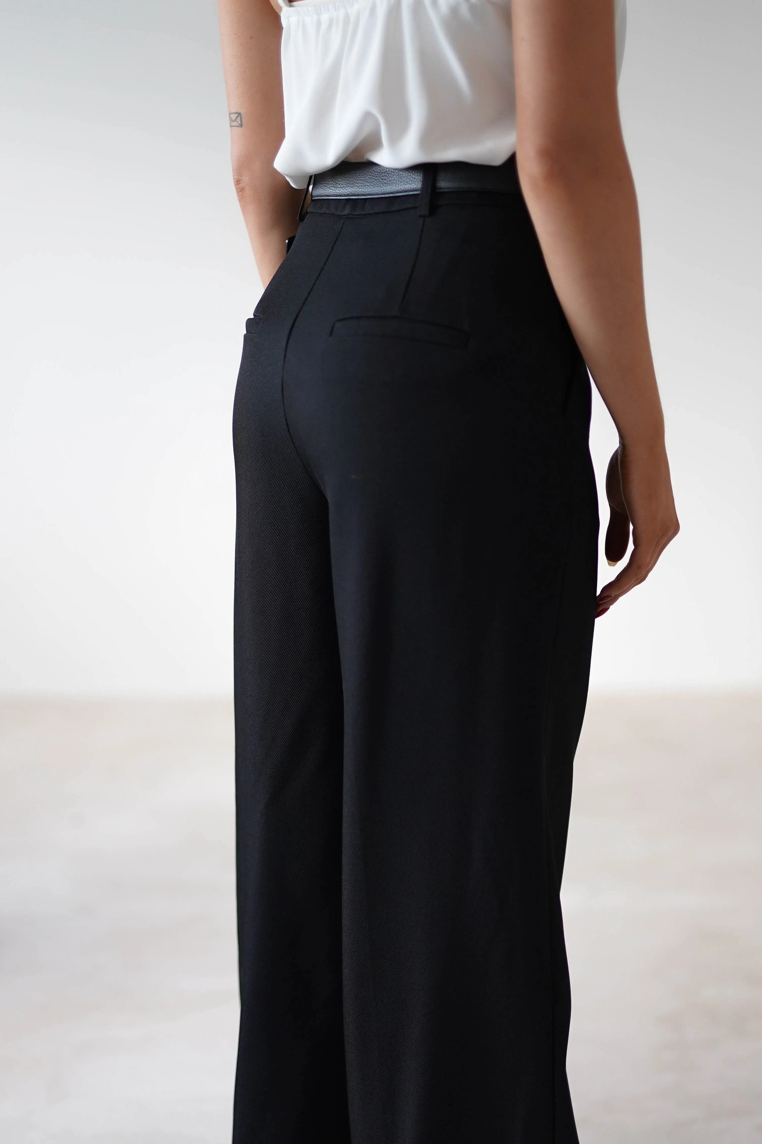 Carey Tailored Pants | Black