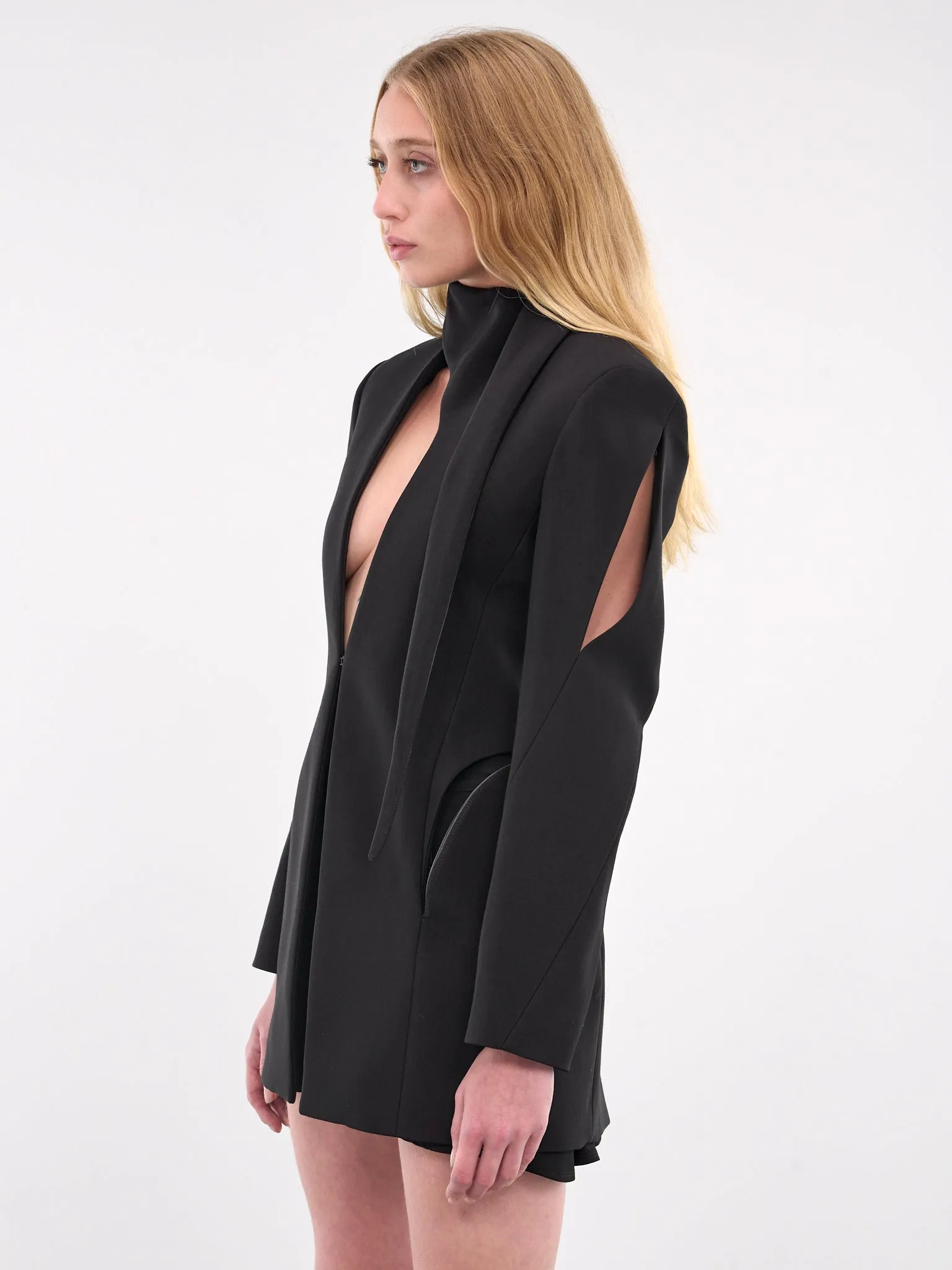 Cut-Out Tailored Blazer (24W1VE0439182-BLACK)