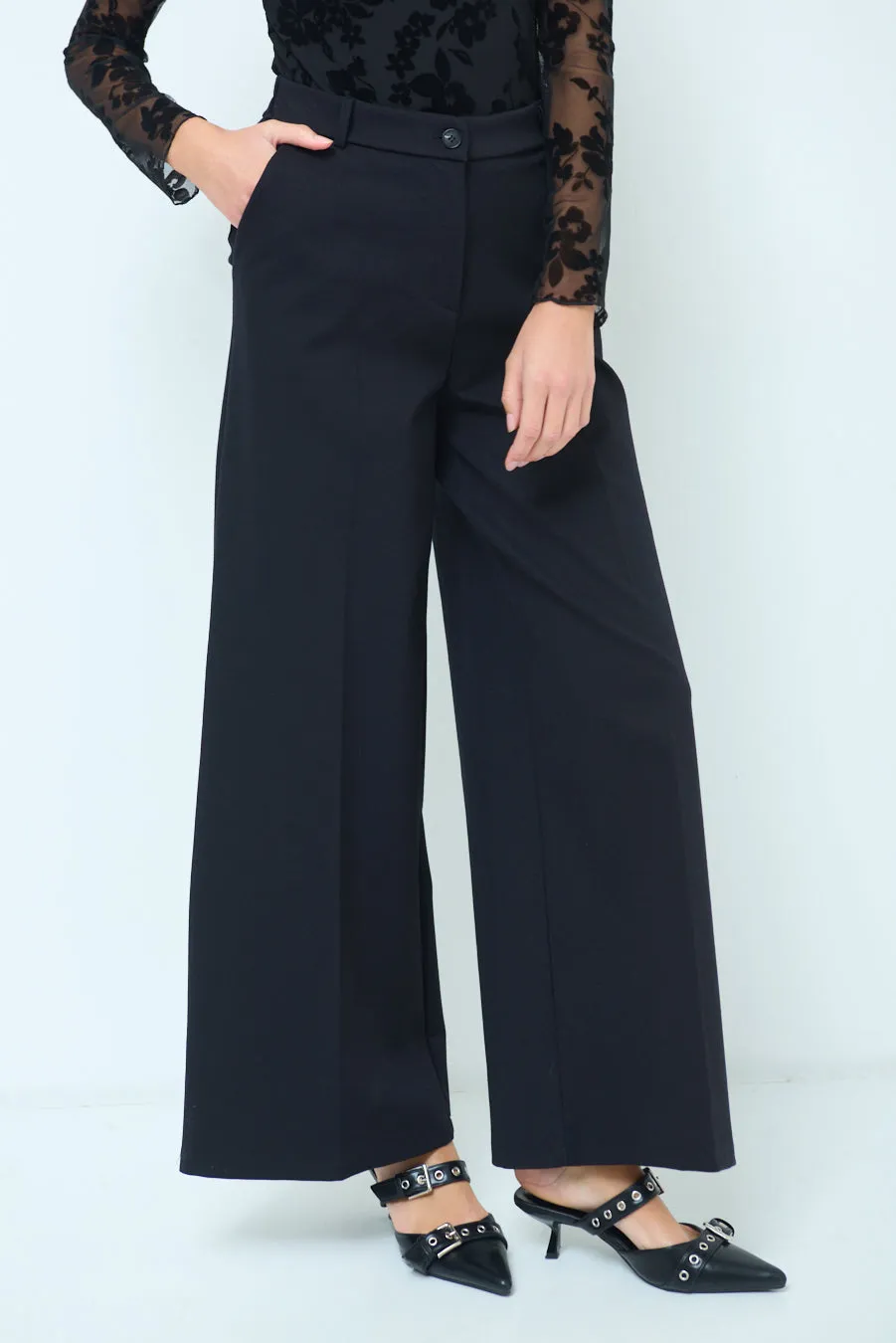 Wide-leg tailored trousers wholesale